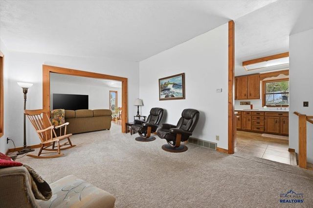 632 WEBER DR, Sturgis, SD 57785