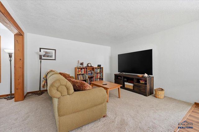 632 WEBER DR, Sturgis, SD 57785
