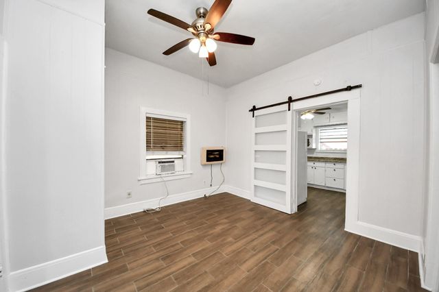 1213 28th Street, Galveston, TX 77550