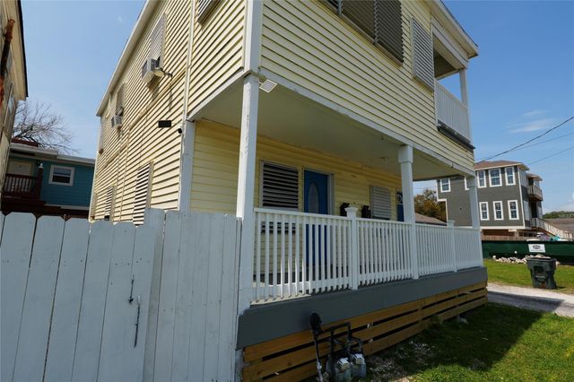 1213 28th Street, Galveston, TX 77550