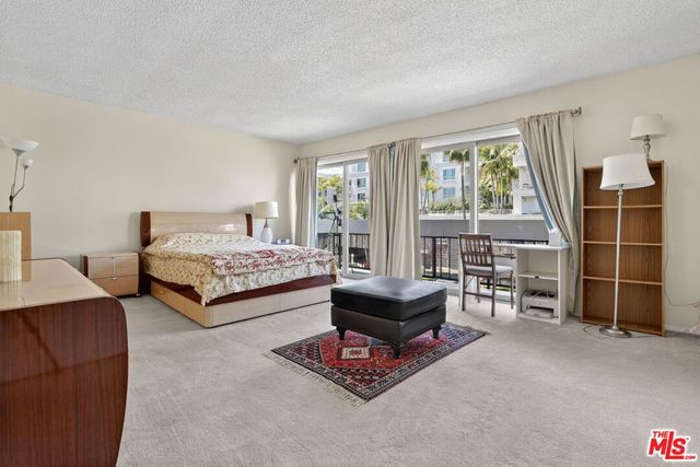 184 N Crescent Drive, Beverly Hills, CA 90210