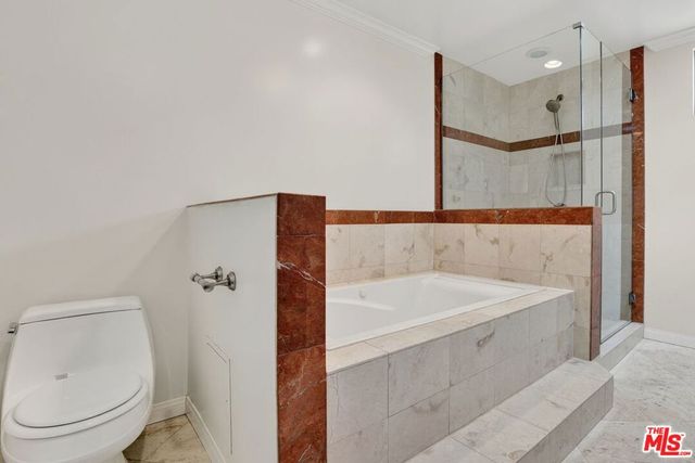 184 N Crescent Drive, Beverly Hills, CA 90210