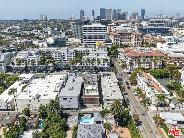 184 N Crescent Drive, Beverly Hills, CA 90210