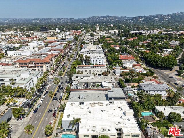184 N Crescent Drive, Beverly Hills, CA 90210