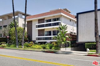 184 N Crescent Drive, Beverly Hills, CA 90210