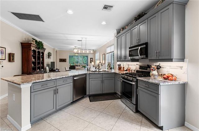 10633 Avila CIR, Fort Myers, FL 33913