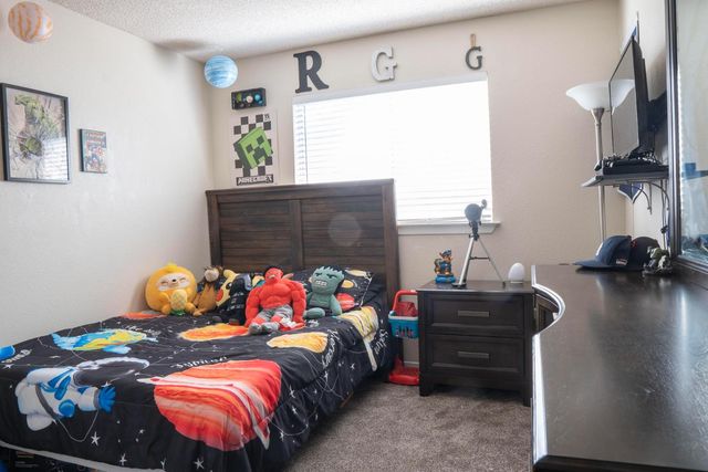 5310 W Sussex Way, Fresno, CA 93722