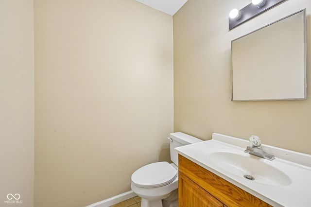 3724 Tudor Park Drive, Indianapolis, IN 46235