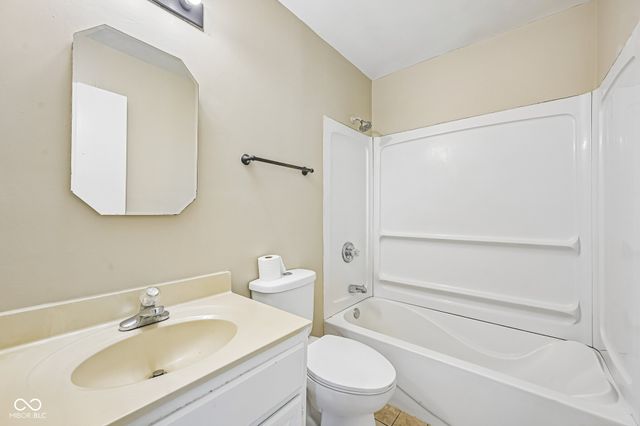 3724 Tudor Park Drive, Indianapolis, IN 46235