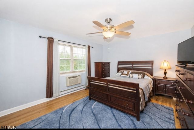 580 Bloomfield Ave 11B, West Caldwell Twp., NJ 07006