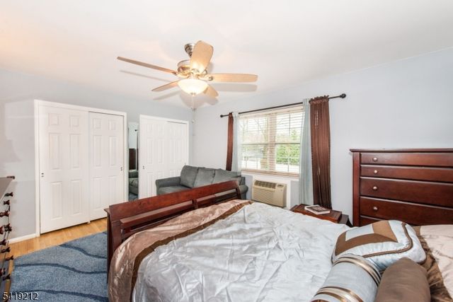 580 Bloomfield Ave 11B, West Caldwell Twp., NJ 07006