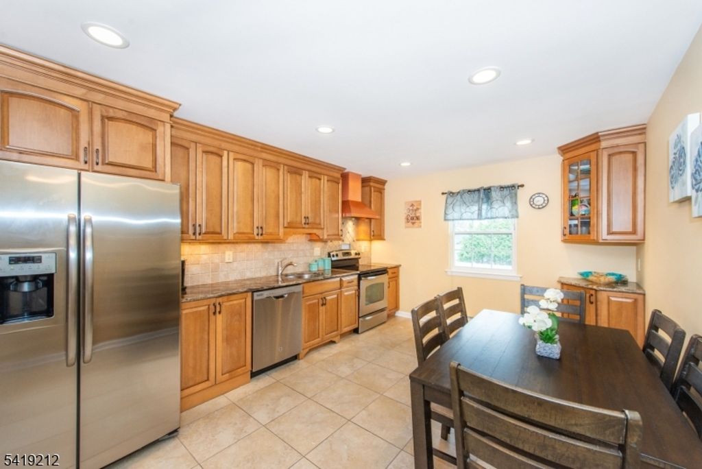 580 Bloomfield Ave 11B, West Caldwell Twp., NJ 07006 — photo 3