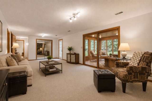 6835 Rosemary Road, Eden Prairie, MN 55346