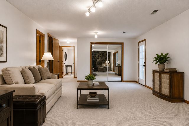 6835 Rosemary Road, Eden Prairie, MN 55346