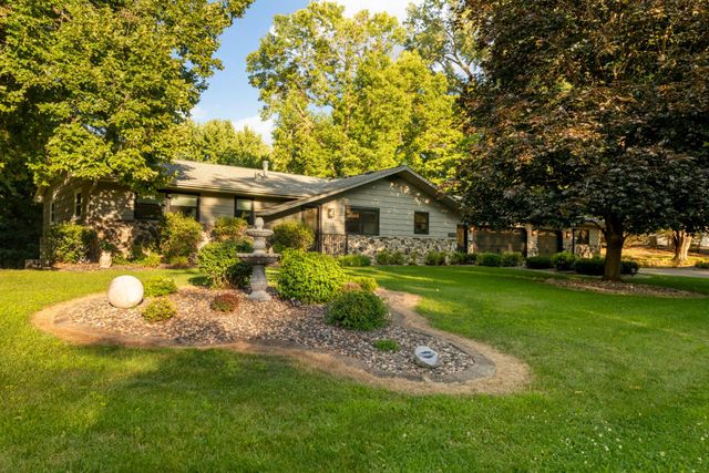 6835 Rosemary Road, Eden Prairie, MN 55346