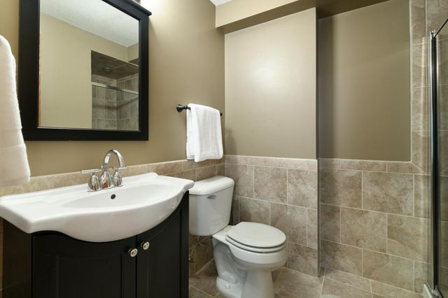 6835 Rosemary Road, Eden Prairie, MN 55346