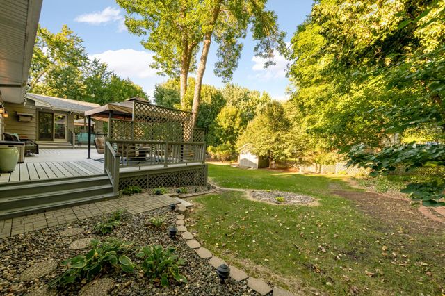 6835 Rosemary Road, Eden Prairie, MN 55346