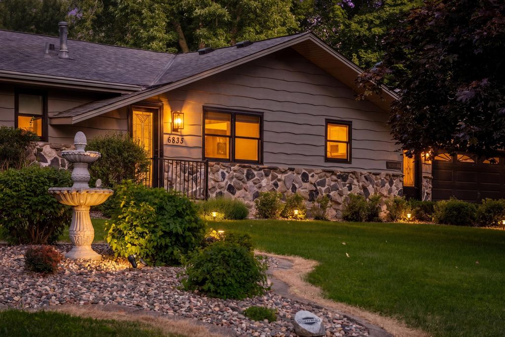 6835 Rosemary Road, Eden Prairie, MN 55346 — photo 2