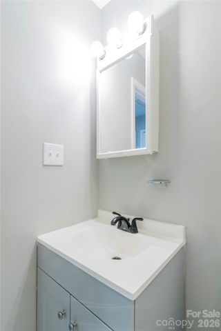 2019 Holly Street, Charlotte, NC 28216