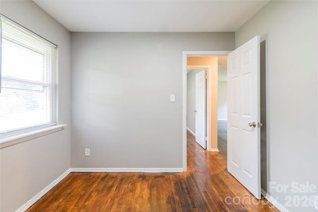 2019 Holly Street, Charlotte, NC 28216