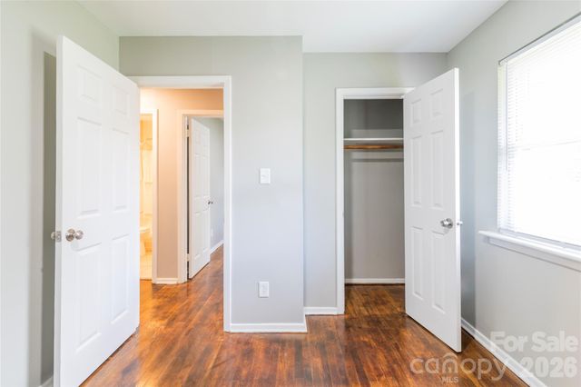 2019 Holly Street, Charlotte, NC 28216