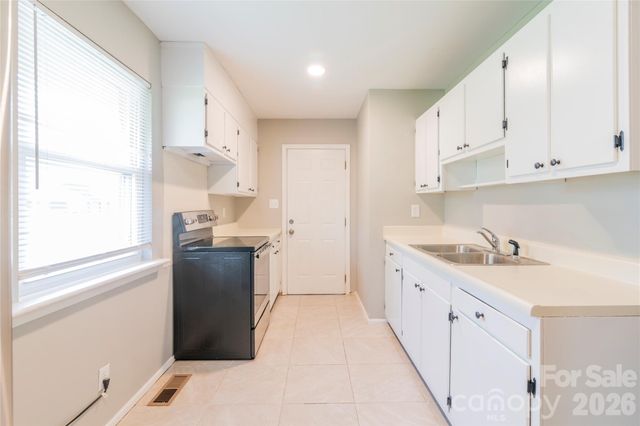 2019 Holly Street, Charlotte, NC 28216