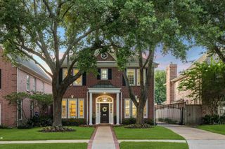 4152 Villanova Street, West University Place, TX 77005