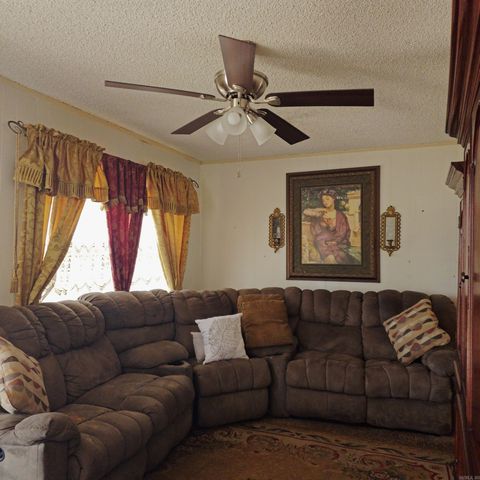 431 Woodland St, Malvern, AR 72104