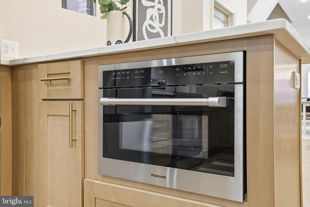 713 E 20TH ST, Baltimore, MD 21218