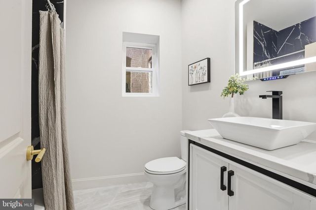 713 E 20TH ST, Baltimore, MD 21218