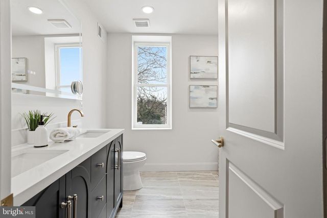 713 E 20TH ST, Baltimore, MD 21218