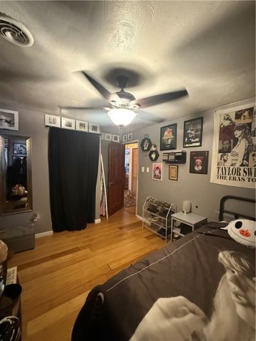 29 Janyce Dr, Hempfield Twp, PA 15601