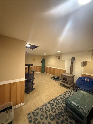 29 Janyce Dr, Hempfield Twp, PA 15601