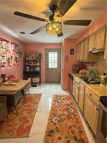 29 Janyce Dr, Hempfield Twp, PA 15601