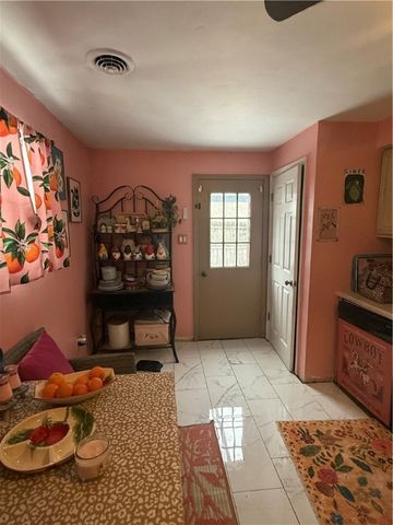 29 Janyce Dr, Hempfield Twp, PA 15601