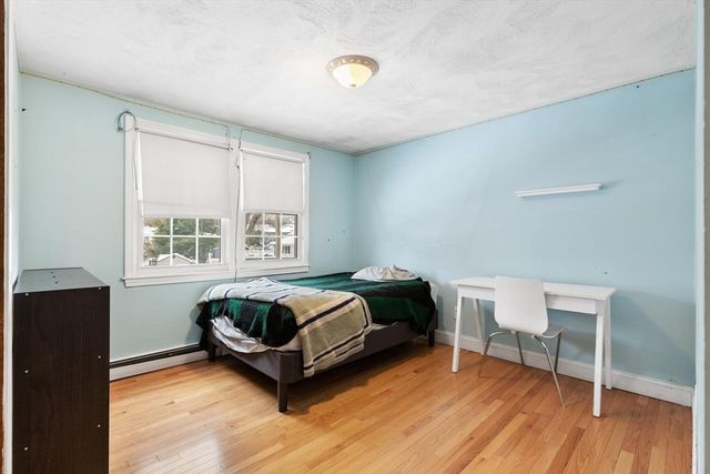 1 Alden Ave, Stoneham, MA 02180