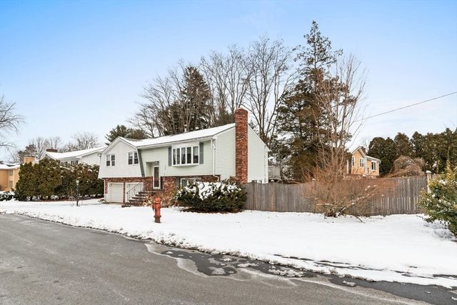 1 Alden Ave, Stoneham, MA 02180