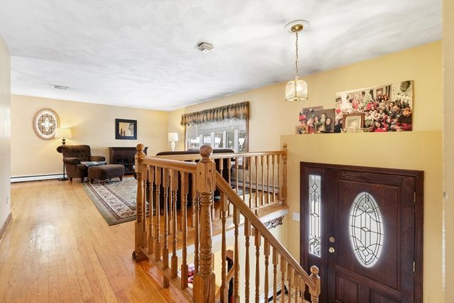 1 Alden Ave, Stoneham, MA 02180