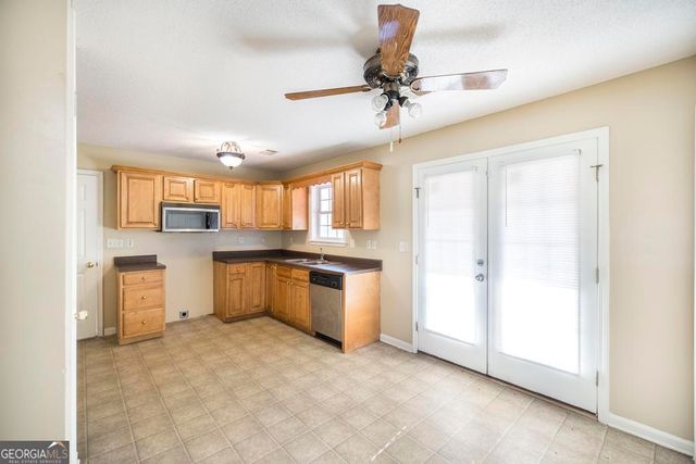 1940 Barrington Drive, Dublin, GA 31021