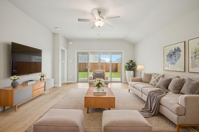 3041 Texoma Boulevard, Farmersville, TX 75442