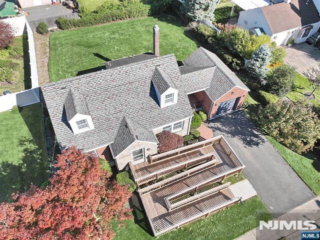 213 Baldwin Avenue, New Milford, NJ 07646