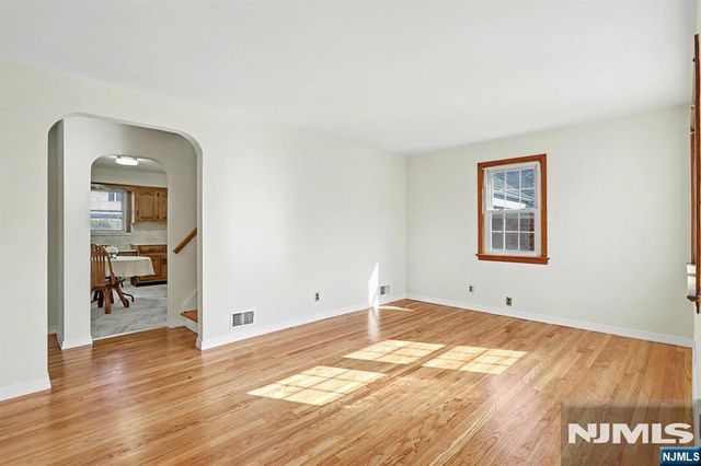 213 Baldwin Avenue, New Milford, NJ 07646
