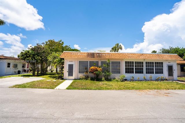3645 SW Natura Avenue D, Deerfield Beach, FL 33441