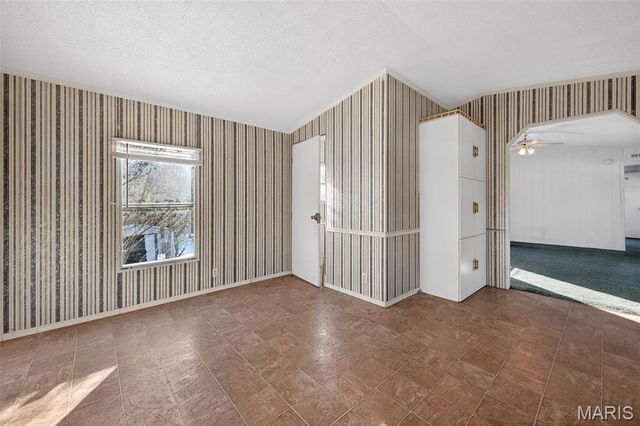 90 New Hope Road, Elsberry, MO 63343