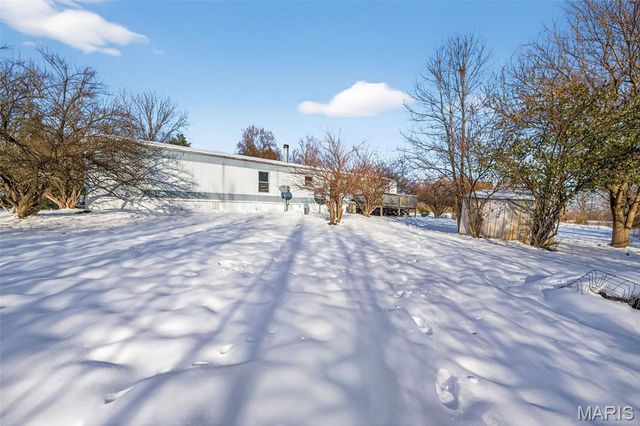 90 New Hope Road, Elsberry, MO 63343