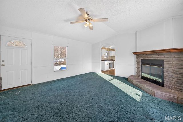 90 New Hope Road, Elsberry, MO 63343