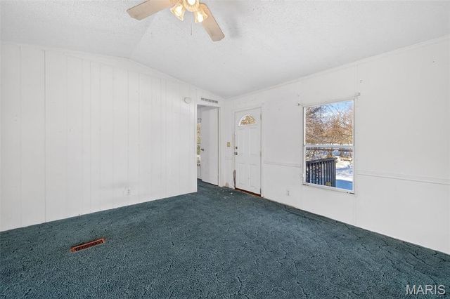 90 New Hope Road, Elsberry, MO 63343