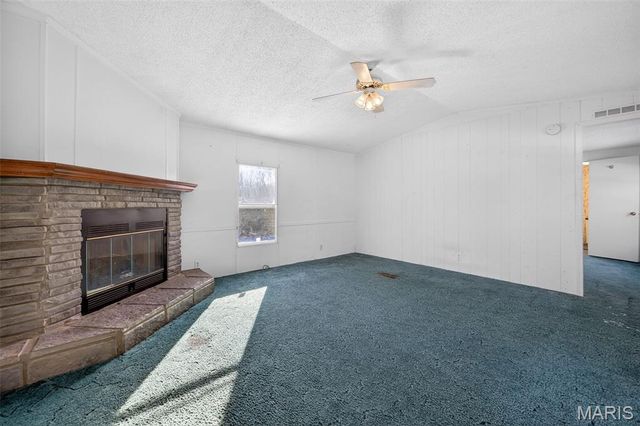 90 New Hope Road, Elsberry, MO 63343