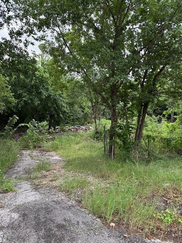 7419 Cottonwood Creek Road, Fort Worth, TX 76135
