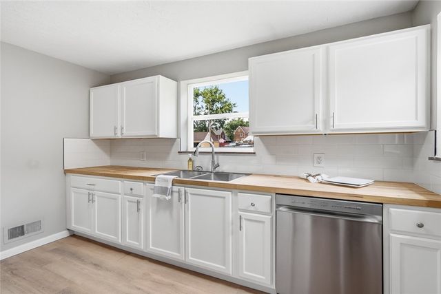 1546 Earlham Drive, Dayton, OH 45406